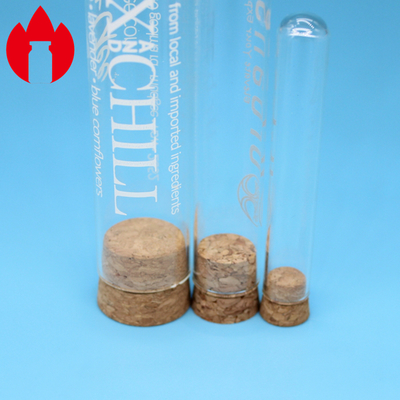 Tubo de ensayo de cristal con el tapón del corcho para el equipo de laboratorio